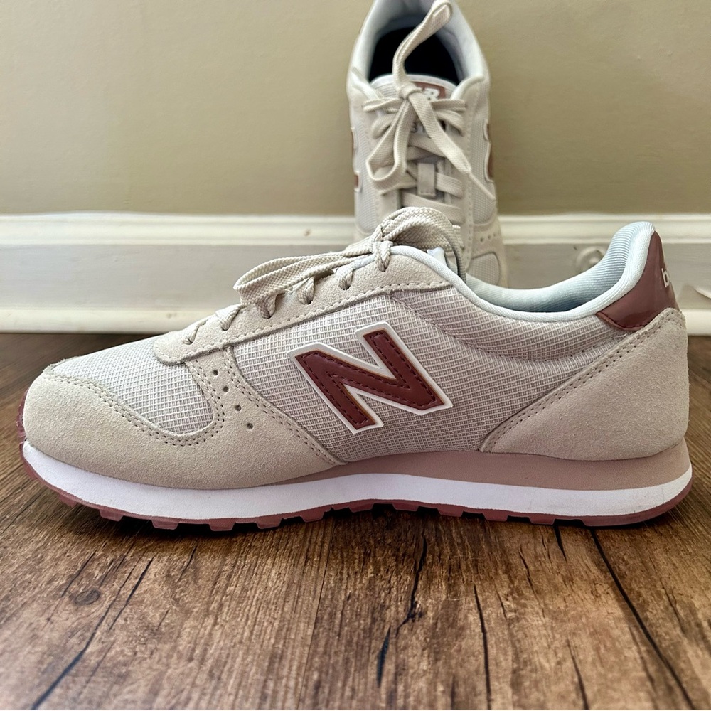 New Balance 311 Retro Running Shoes - Picture 4 of 11